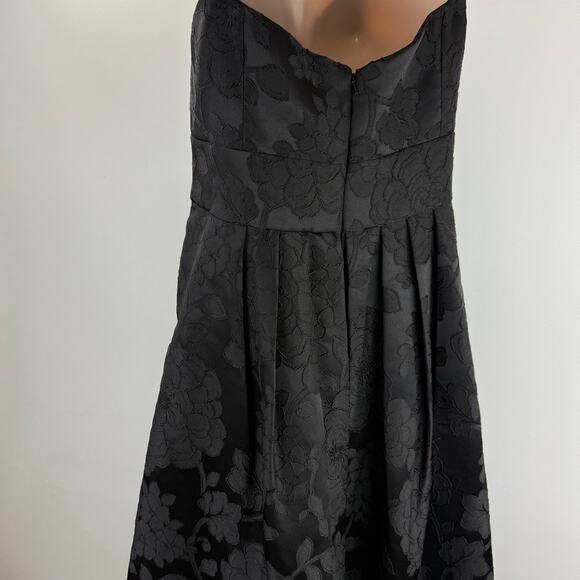 David's Bridal Black Embossed Flower Design Size 18 Womans - Picture 3 of 13